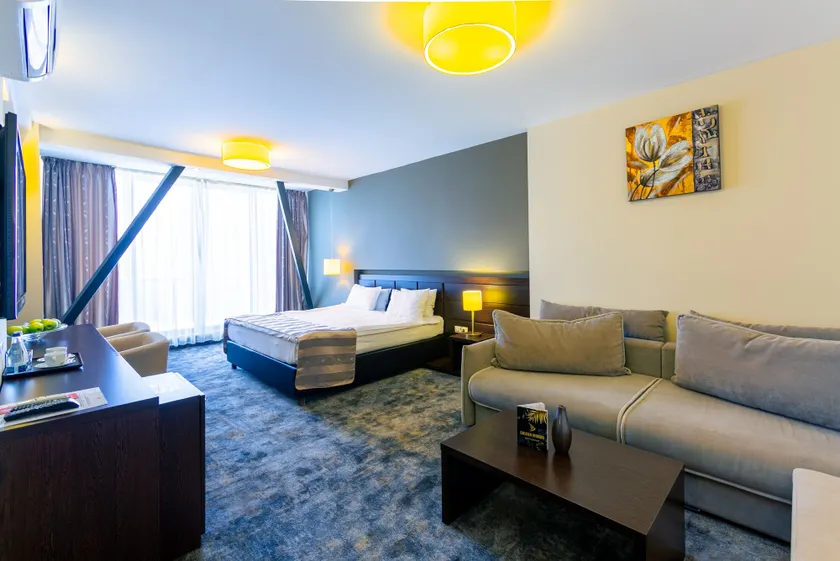 Golden Time Hotel - Image 1