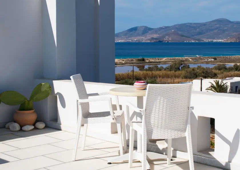 Camara Hotel - Image 1