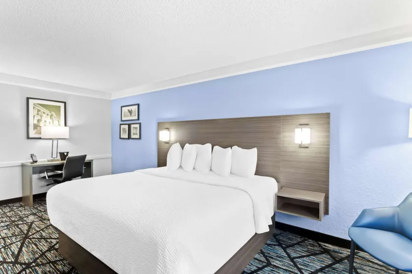 Best Western Schaumburg – O’Hare NW - Image 1
