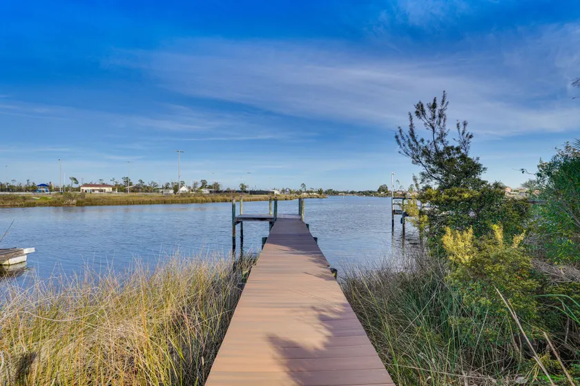 Panama City Waterfront Escape: Fenced Yard & Dock! - Image 1