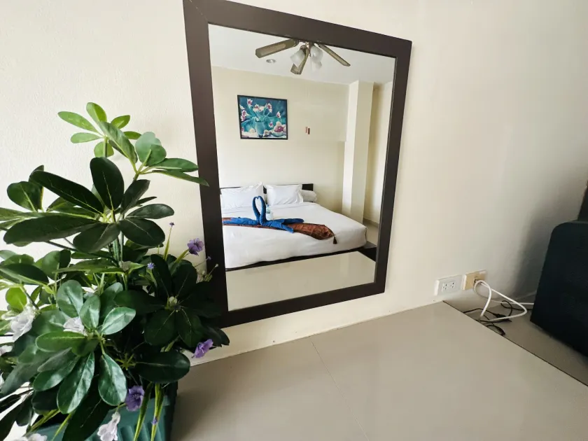 Navanakorn Aomsin Hotel near Big C Super - Room