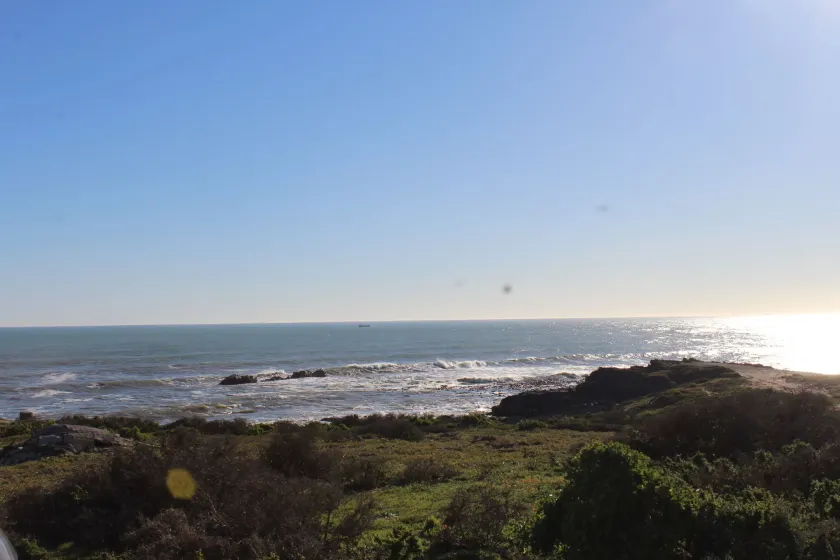 West Coast Seaside Getaway - Image 1