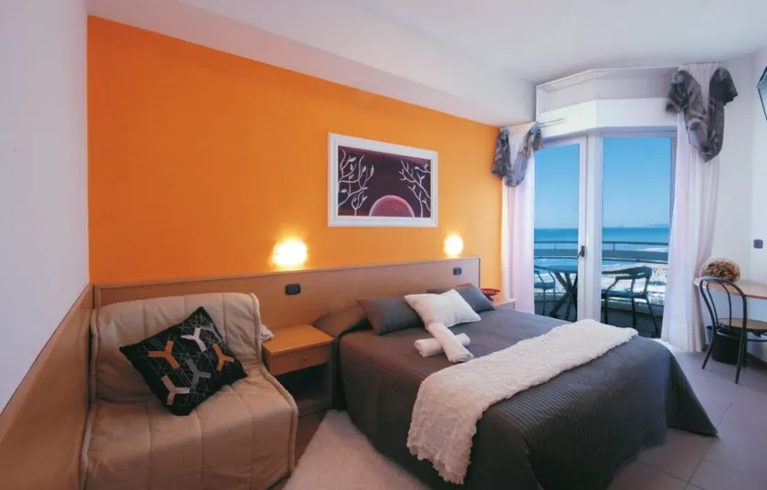 Hotel Nuovo Diana - Image 1