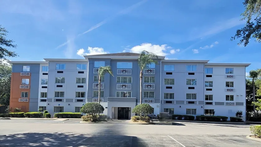 Holiday Inn Express & Suites Clermont SE - West Orlando by IHG - Image 1