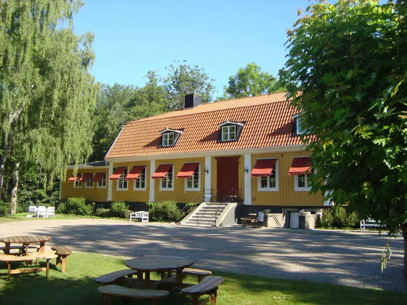 Stiftsgården Södra Hoka - Image 1