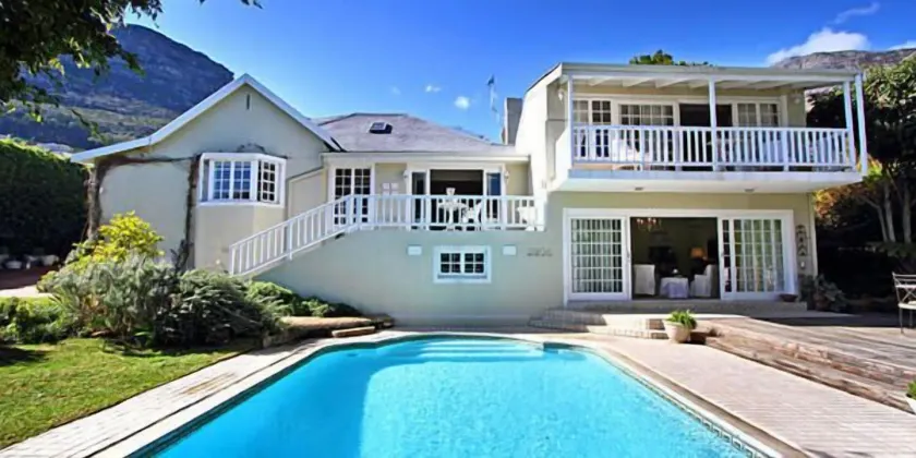 Darling Villa - Image 1