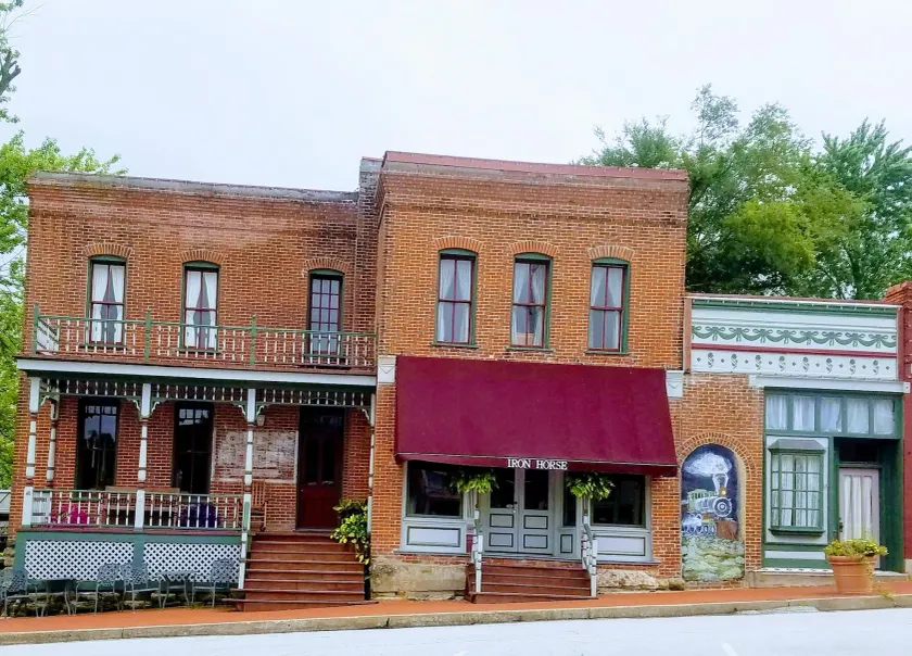 Iron Horse Hotel - Image 1