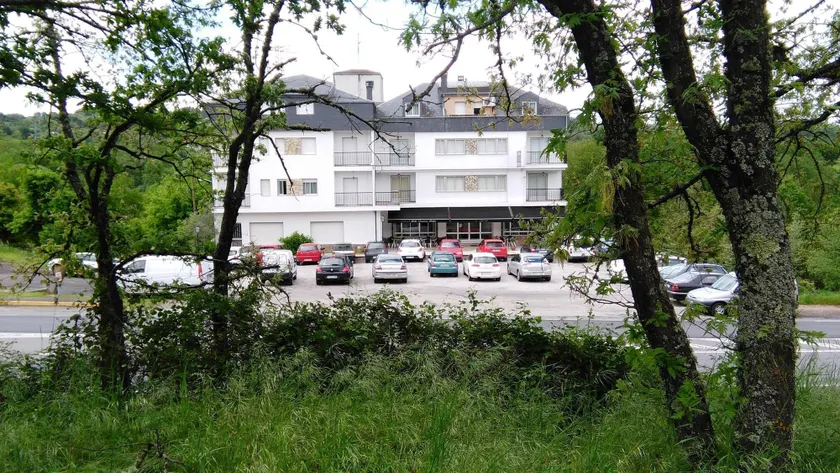 Hotel Conde - Image 1