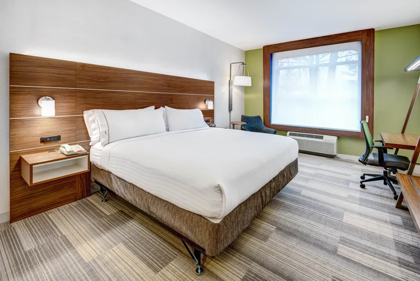 Holiday Inn Express Woodbridge by IHG - Image 1