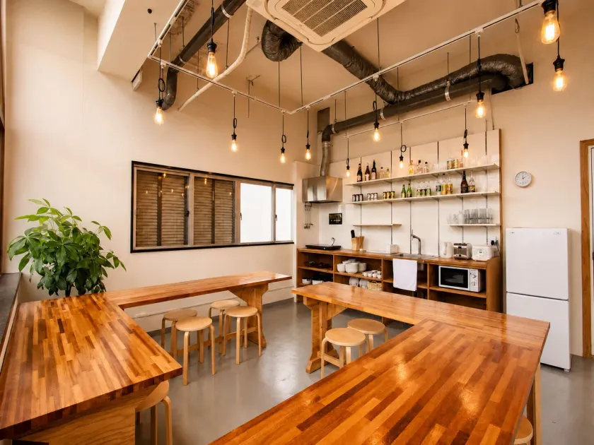 Ishigaki Guesthouse HIVE - Image 1