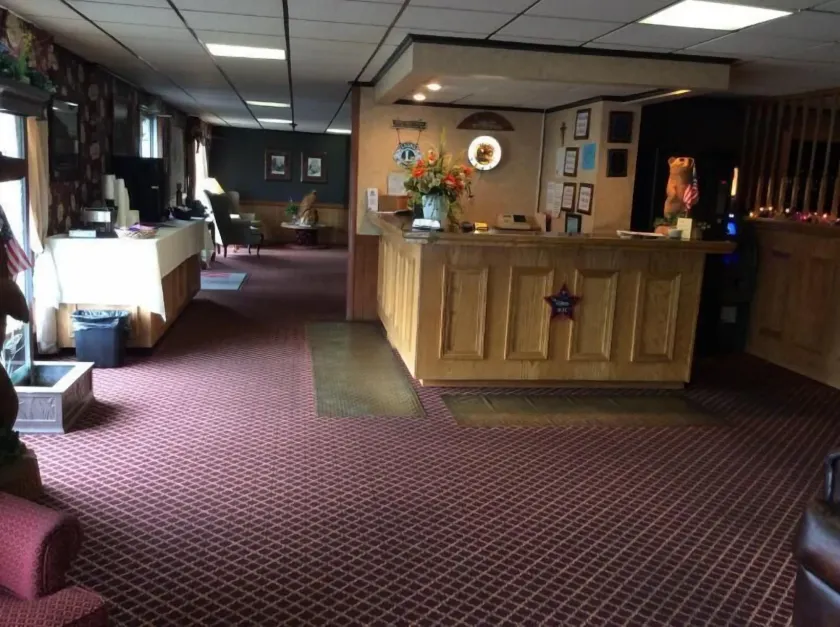 The Royal Inn - Image 1
