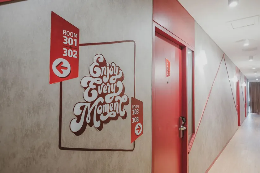 RedDoorz Plus @ Thamrin - Indgang