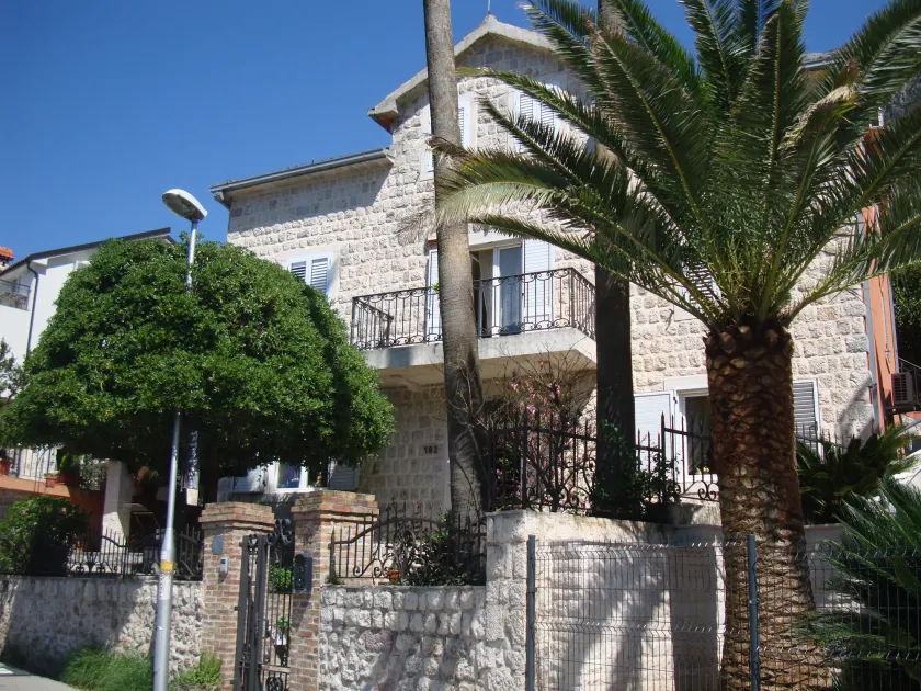 Villa Perla Del Mare - Image 1