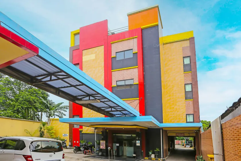 Hotel O Sion Holiday - Image 1