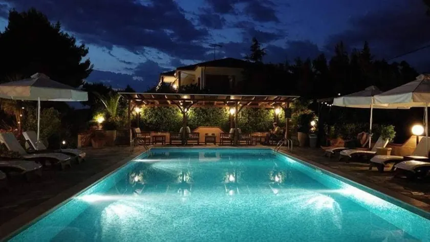 Agrili Apartments & Rooms - Image 1
