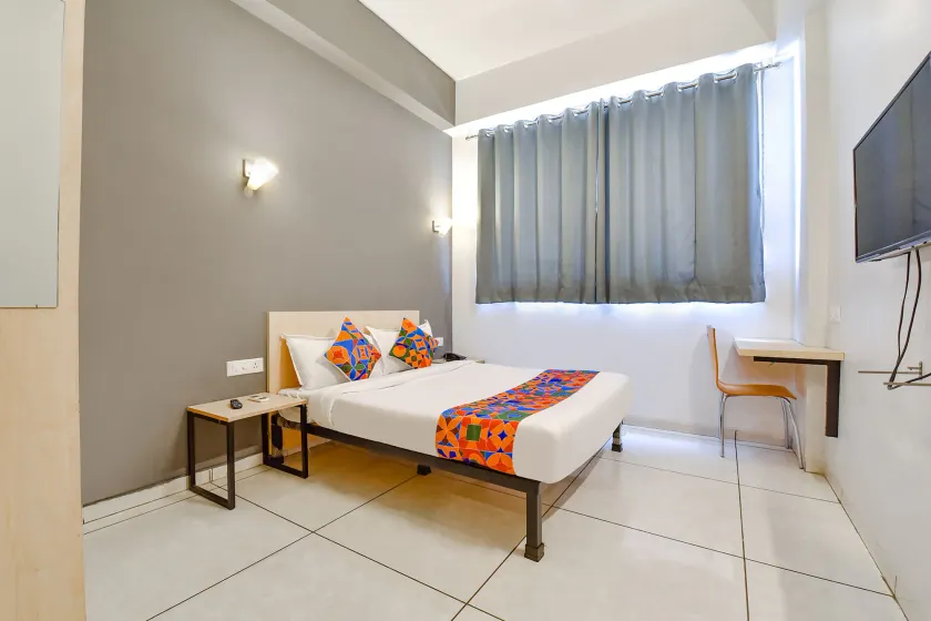 Fabhotel Kaviya - Image 1