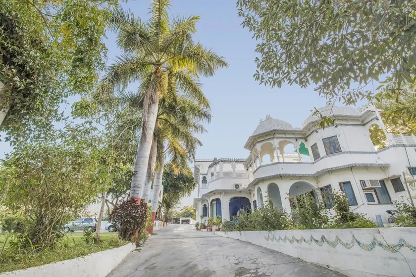 Devendragarh - A Boutique Lake Facing Guest House On Lake Fateh Sagar - Image 1