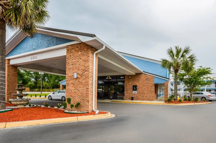 Rodeway Inn North Charleston - Ashley Phosphate - Image 1