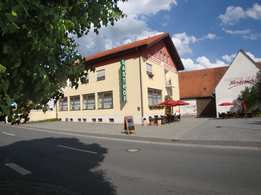 Hotel Gasthof Herderich - Image 1