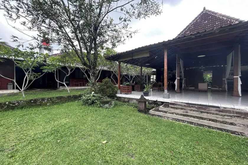 Carla Garden - Image 1