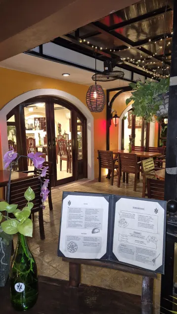 El Zaguán Colonial by GuruHotel - Image 1