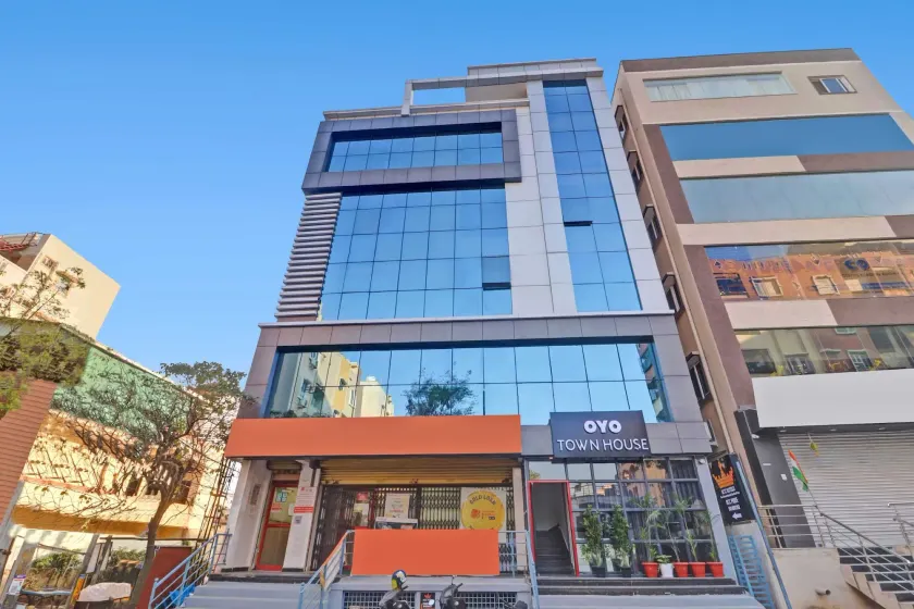 Super Townhouse Rcc Pride - Image 1