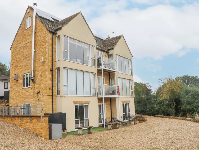 Cotswold View - Image 1