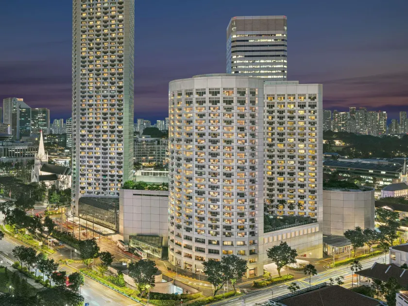 Fairmont Singapore - Image 1