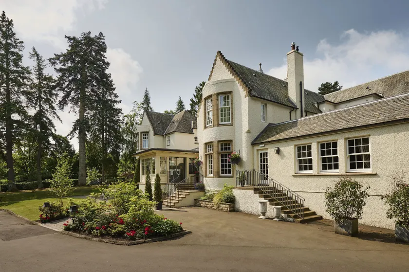 Cairn Lodge - Image 1