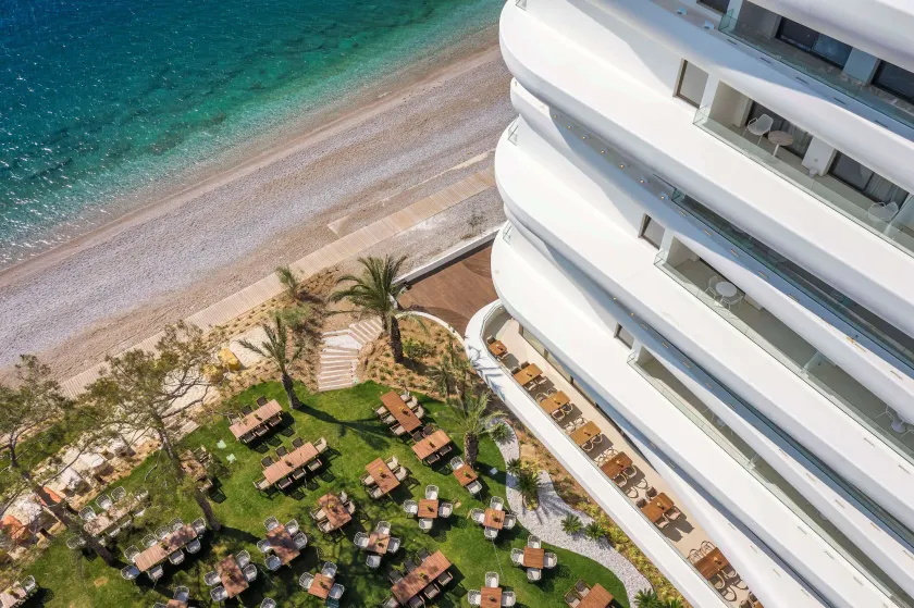 Isla Brown Corinthia Resort & Spa, Curio Collection Hilton - Image 1