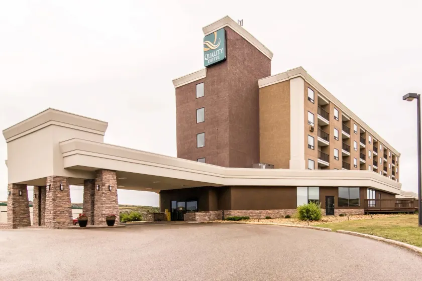 Quality Hotel Drumheller - Image 1