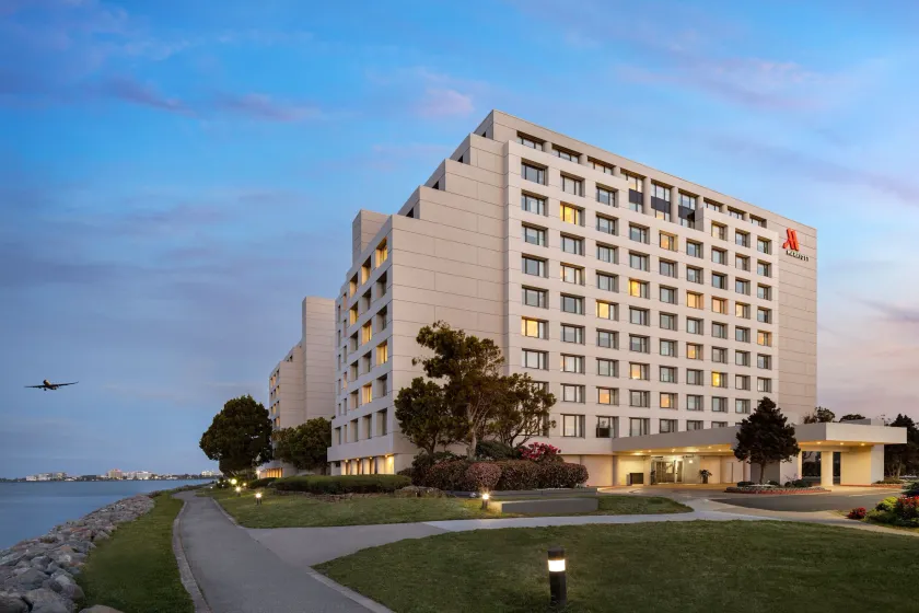 San Francisco Airport Marriott Waterfront - Image 1