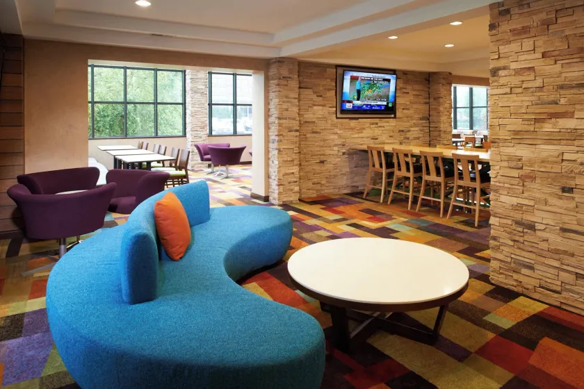 Fairfield Inn & Suites Indianapolis East - Image 1