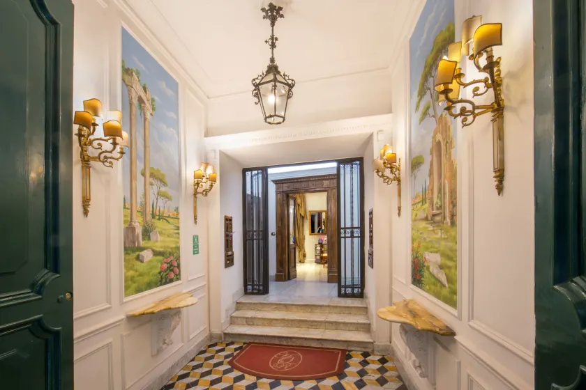 Suite Opera Rooms - Image 1