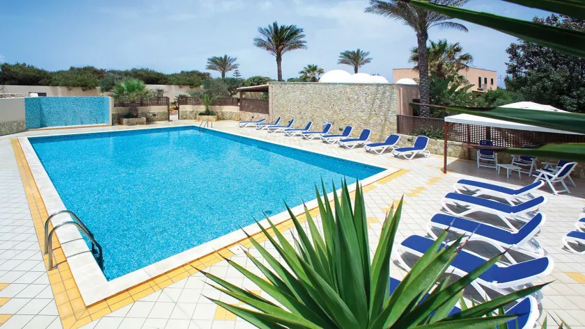 Oasis Hotel Residence Resort - Image 1
