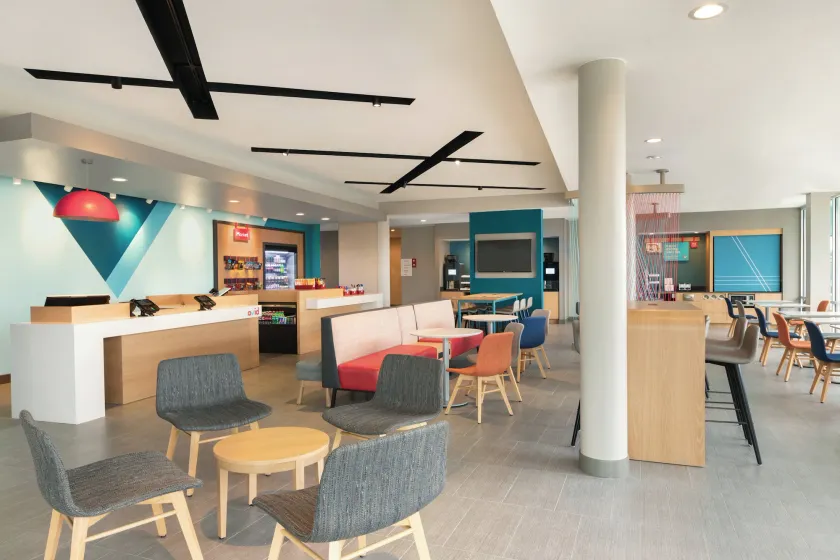 avid hotel - Ft Lauderdale Airport - Cruise by IHG - Image 1