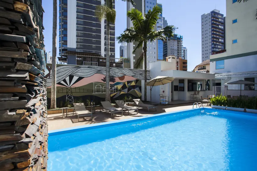 Santa Inn Hotel - Image 1