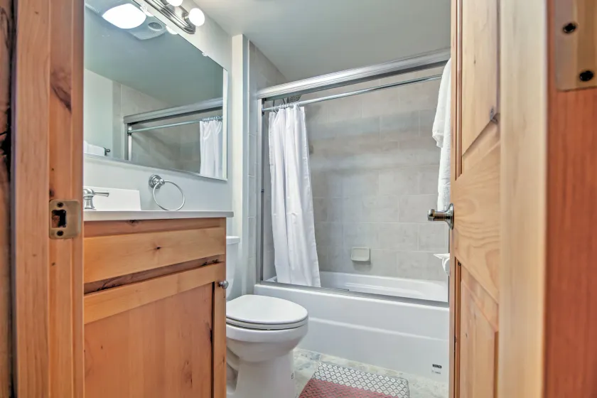 Northstar Resort Shuttle Access: Truckee Condo - Innvendig
