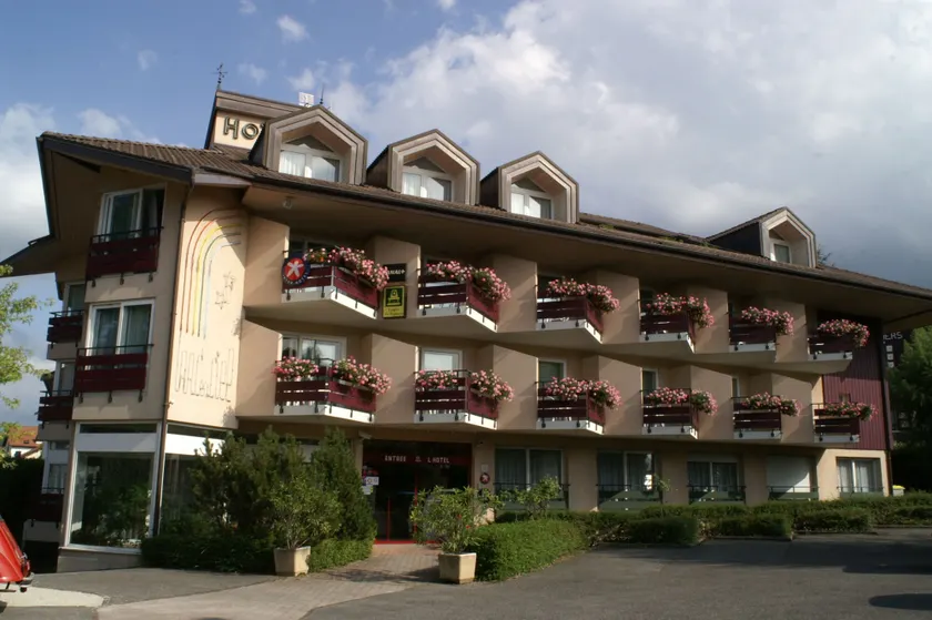 Hôtel L'Arc En Ciel Thonon-les-Bains - Image 1