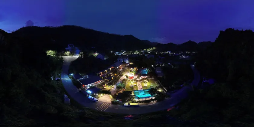 Catba Papillon Garden Bungalows & Resort - Image 1