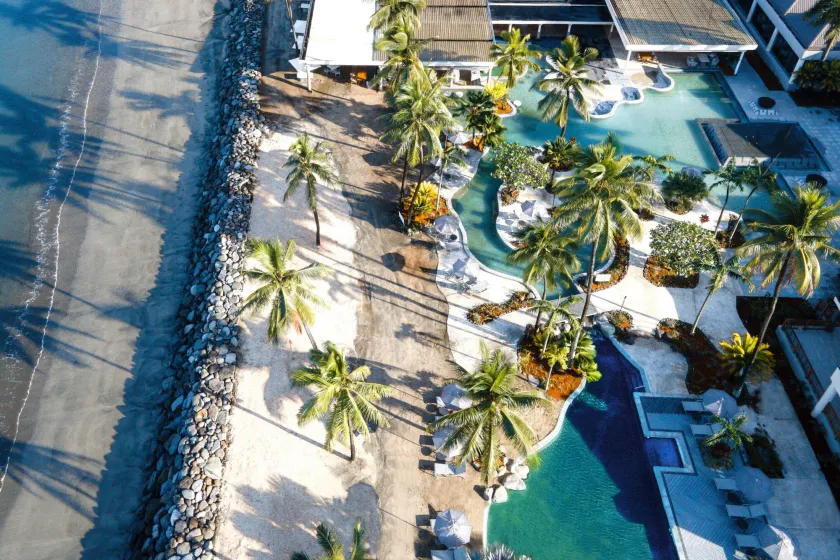 Sheraton Fiji Golf & Beach Resort - Image 1