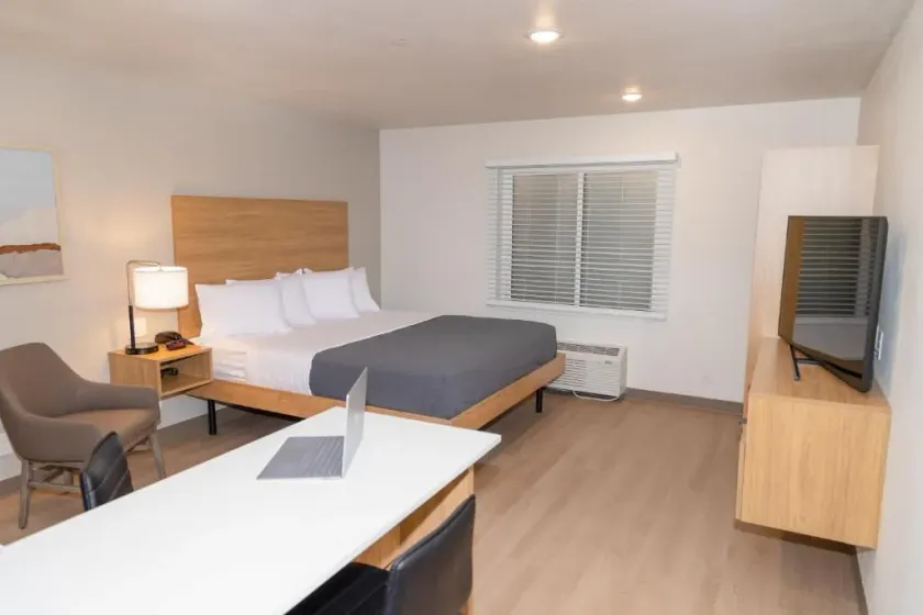 LivAway Suites Phoenix-Glendale - Chambre