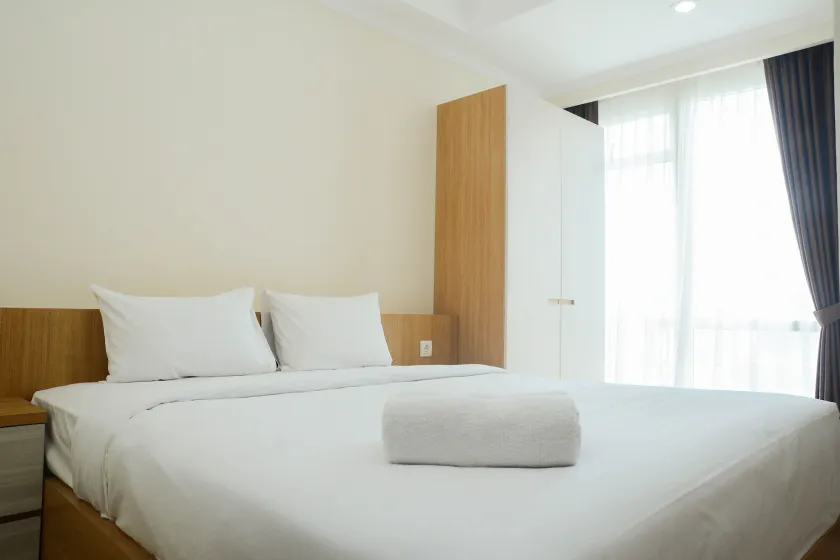 Minimalist and Comfy Studio at Menteng Park Apartment By Travelio - Image 1