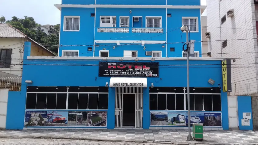Santos Hotel - Image 1