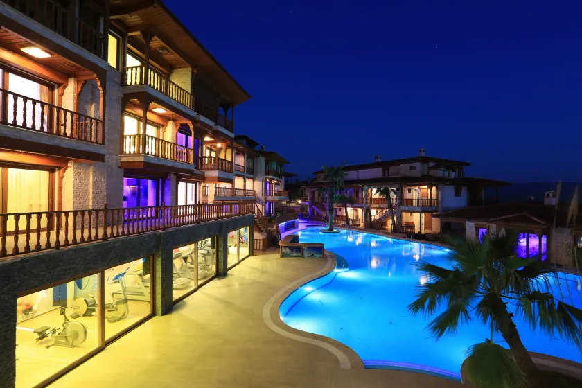 Shimal Panaroma Hotel - Image 1