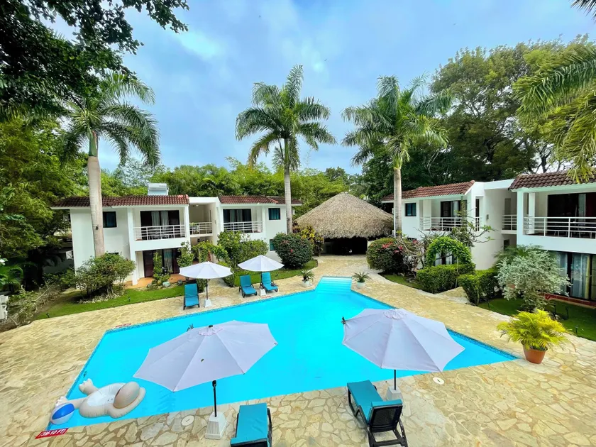 Coral Blanco Hotel - Image 1