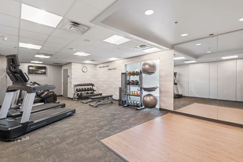 Fairfield Inn & Suites by Marriott Hickory - Image 1