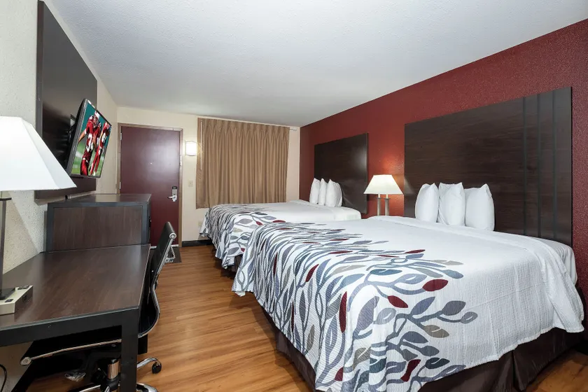 Red Roof Inn Freehold - Image 1