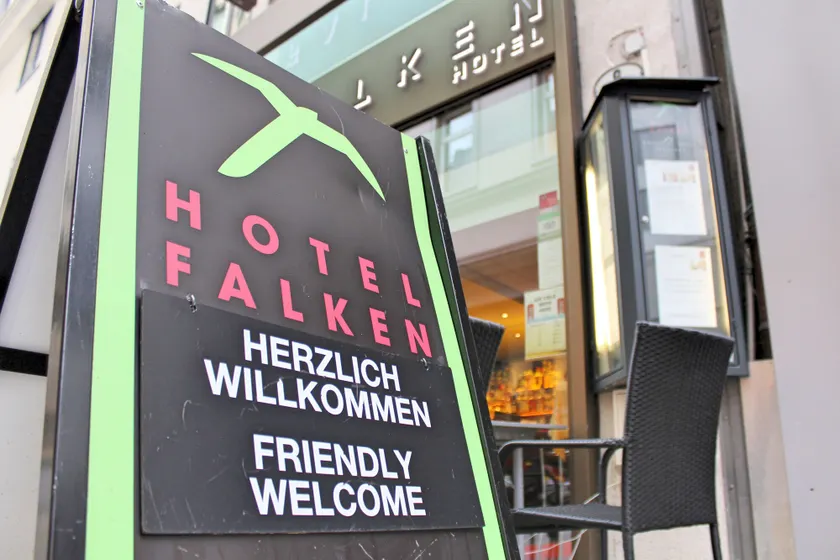 Hotel Falken - Hall
