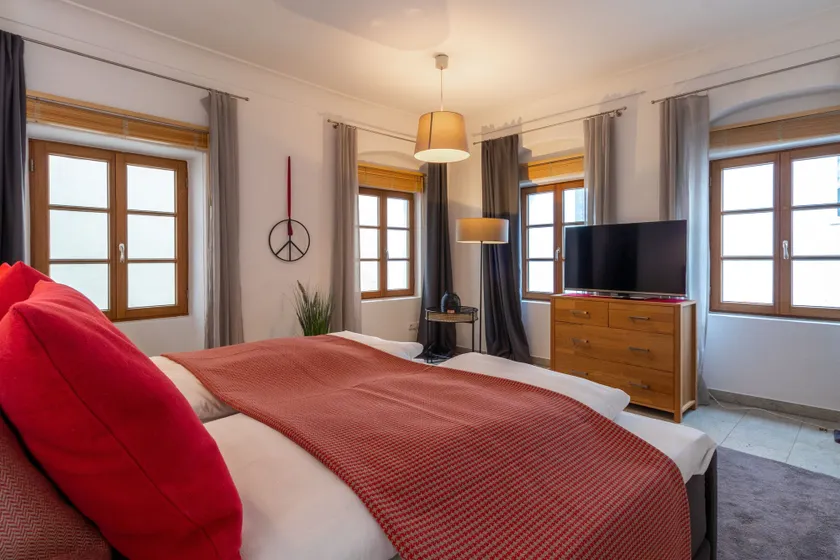 BARONHAUS Aparthotel & Suites - Image 1